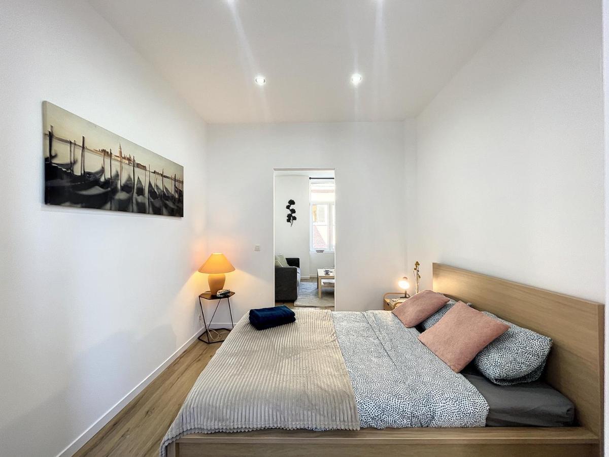 Palais Royal Apartment Брюксел Екстериор снимка