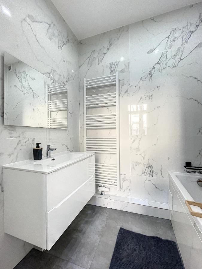 Palais Royal Apartment Брюксел Екстериор снимка